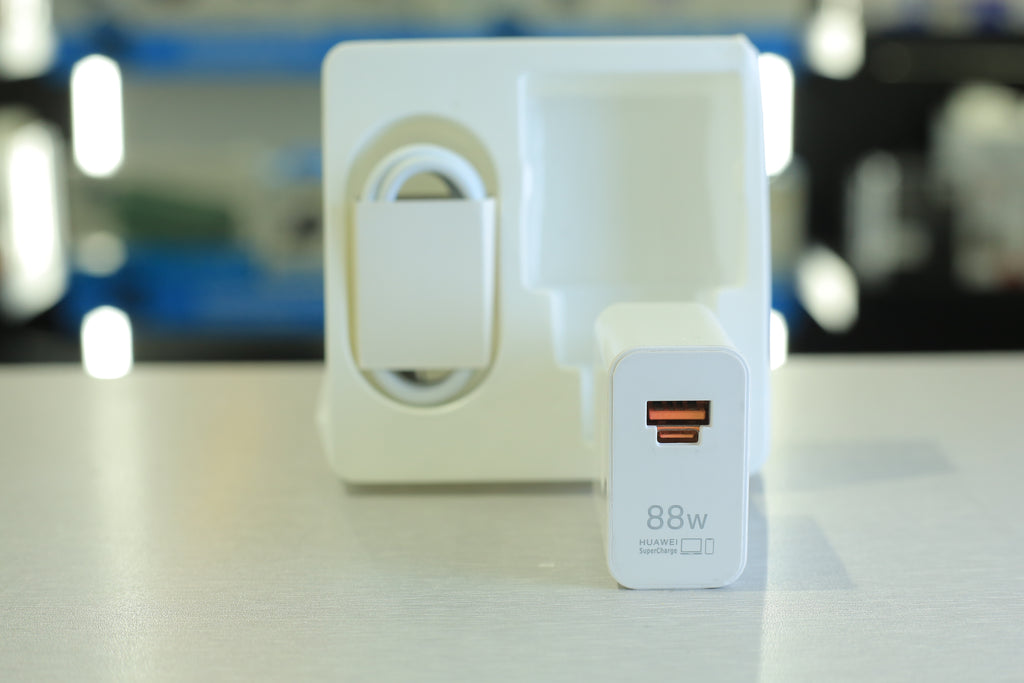 Original Charger Huawei 88W  ( شاحن هواوي صلي )